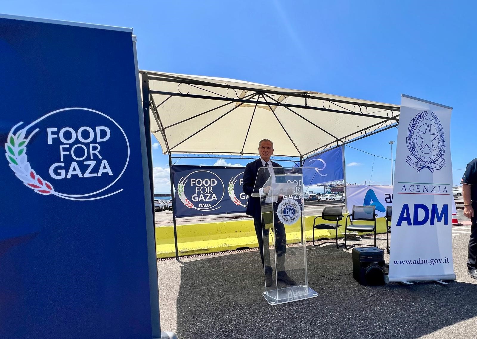Food For Gaza: Il presidente Agostinelli consegna lo Scanner Mobile del Porto di Gioia Tauro